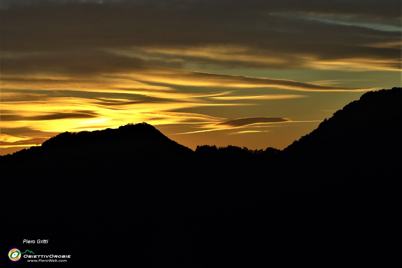 53 Tramonto sul Castel Regina.JPG